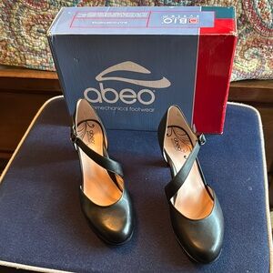 Abeo Black Heels Elegant Comfort